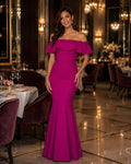Rochie lungă fucsia tip sirenă cu umerii goi